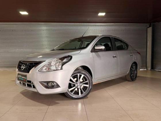 NISSAN VERSA 1.6 16V FLEXSTART V-DRIVE PREMIUM XTRONIC NISSAN VERSA 1.6 16V FLEXSTART V-DRIVE PREMIUM XTRONIC